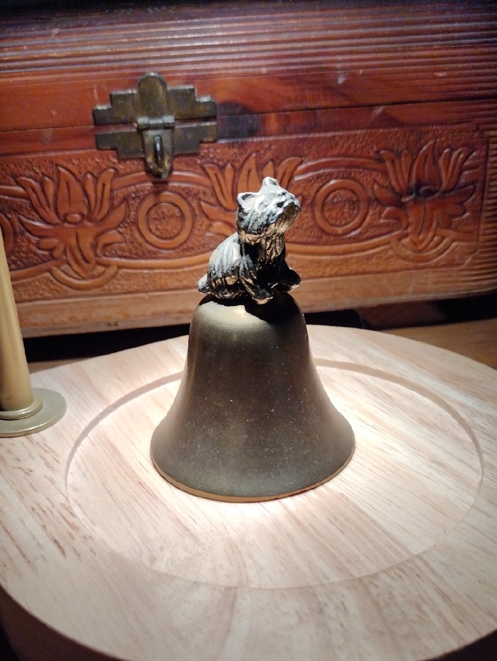 ENESCO Vintage 1979 Decorative Brass Cat Bell in Bronze Finish